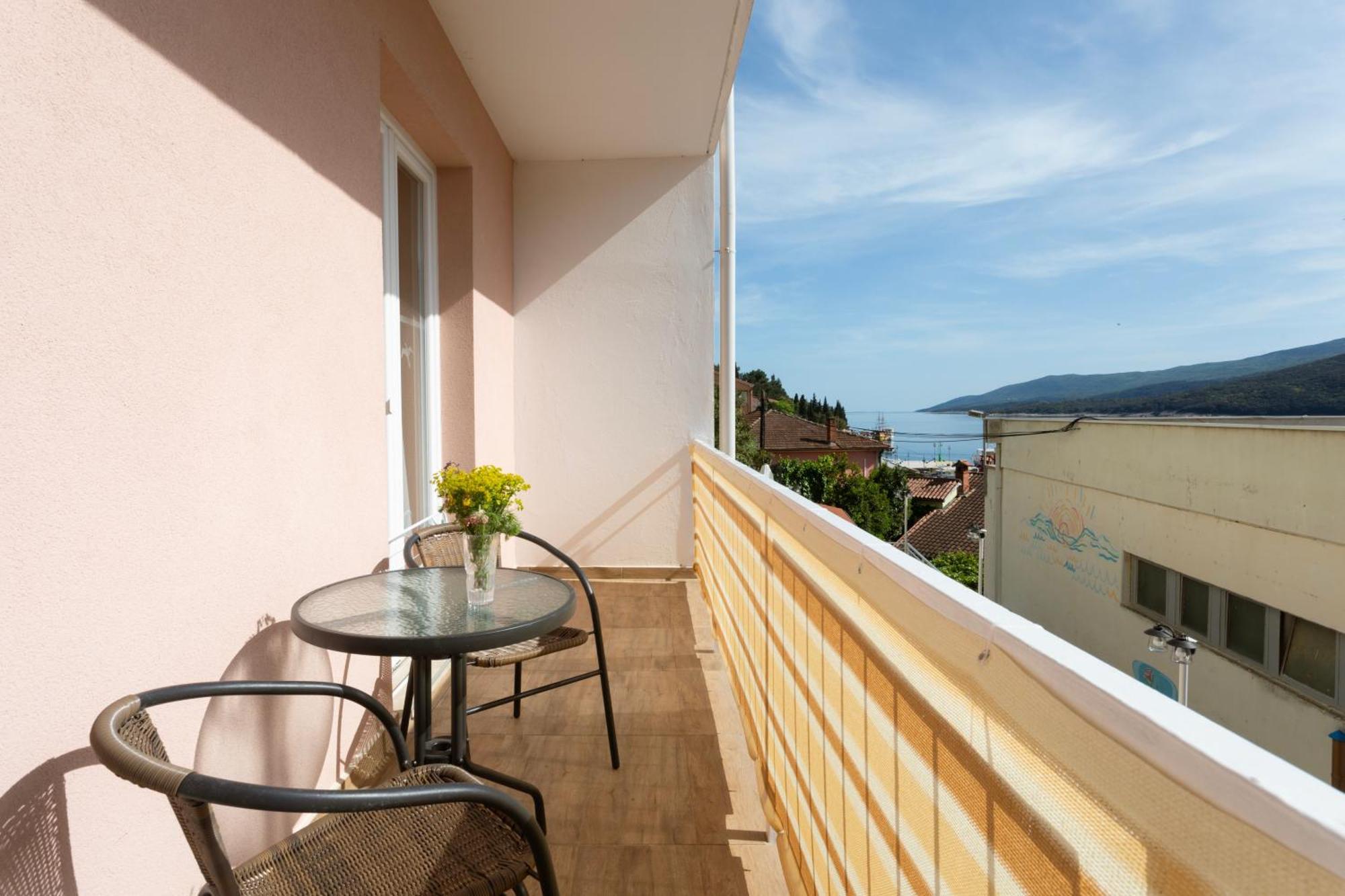 Apartments Galeb Rabac Exterior photo